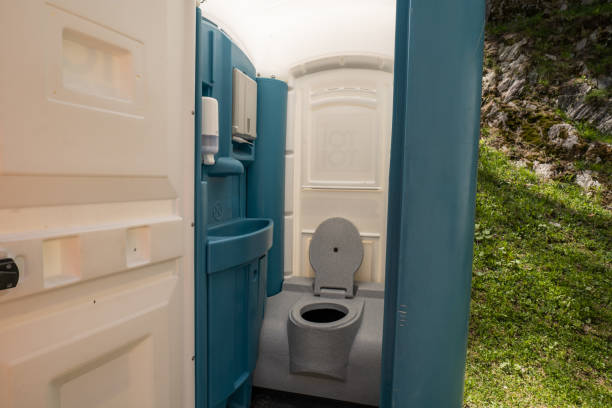 Professional porta potty rental in Van Buren, MO